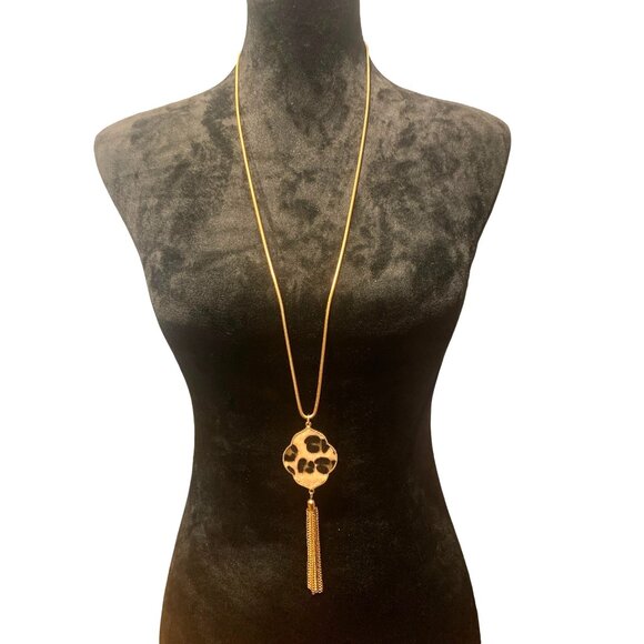 Leopard Print Pendant Necklace With Tassel & Gold Tone Chain Faux Fur long - Picture 1 of 5